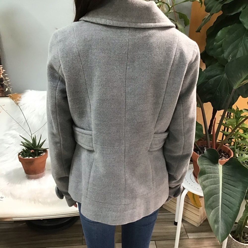 Girls gray winter coat - Picture 3 of 8